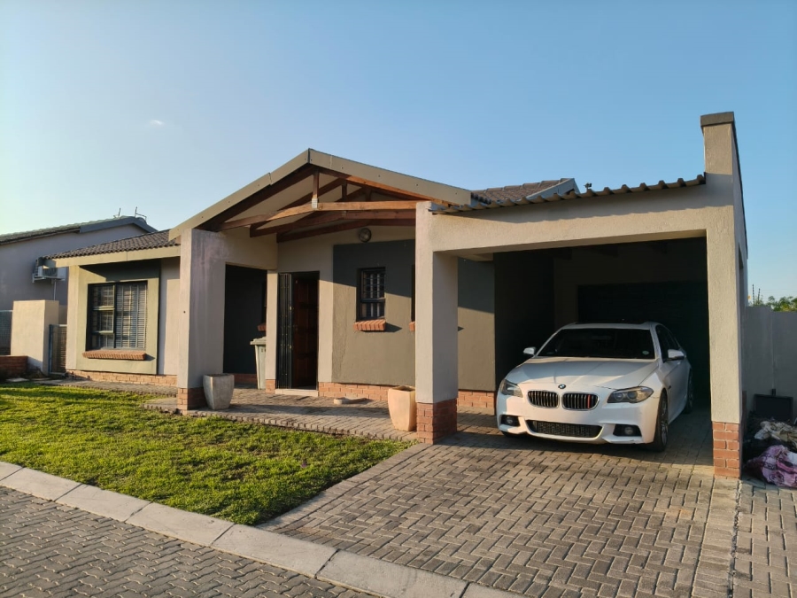 3 Bedroom Property for Sale in Waterkloof East North West
